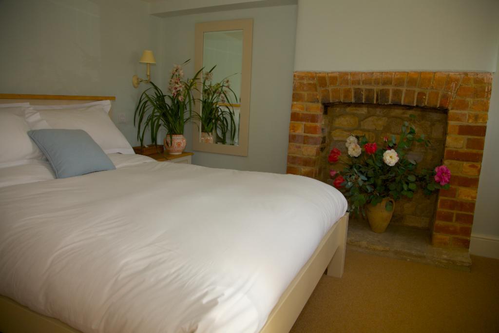 The Bell Guest House Кидлингтън Екстериор снимка